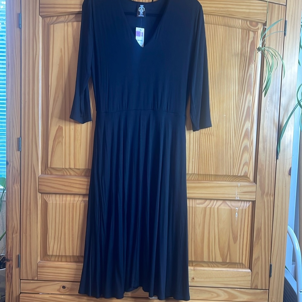 BNWT Agnes and Dora black curie dress size medium